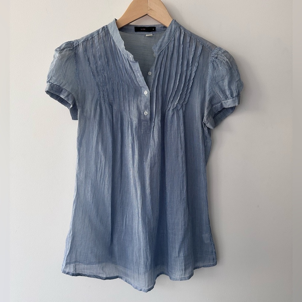 LUSH | S | Light Blue Women's Pintuck Short-Sleeve Blouse